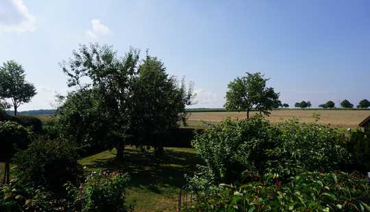 Bild von Gut geschnittener Bungalow mit freiem Blick nach Angebotsverfahren