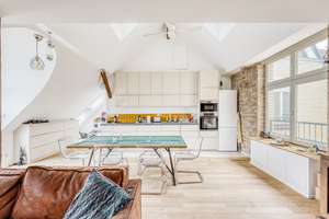 Sonnige Dachgeschosswohnung mit loftartigem Charakter – Die vollständige Adresse der Immobilie erhältst du vom Anbieter., 10715 Wilmersdorf, Berlin – Vorschaubild 2