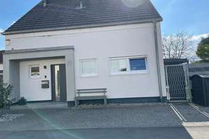 Modernes Einfamilienhaus Römerberg-Berghausen - Von Privat – Die vollständige Adresse der Immobilie erhältst du vom Anbieter., 67354 Römerberg – Vorschaubild 1