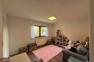 Familientraum in bevorzugter Wohnlage - Charmantes Zweifamilienhaus mit Einliegerwohnung – Die vollständige Adresse der Immobilie erhältst du vom Anbieter., 78655 Dunningen – Vorschaubild 43