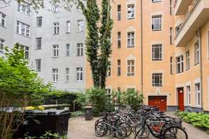 Altbau-Kapitalanlage in Berlin-Wilmersdorf mit 4% Rendite +  – Die vollständige Adresse der Immobilie erhältst du vom Anbieter., 10713 Wilmersdorf, Berlin – Vorschaubild 1
