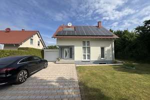 Freistehendes Einfamilienhaus mit moderner Ausstattung
