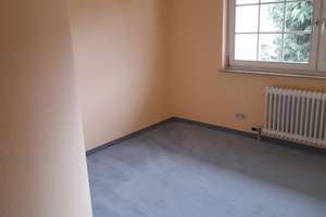Gepflegtes Reihenmittelhaus in Eschborn mit Duplexgarage und 4,5 Zimmern. – Langer Weg 44, 65760 Eschborn – Vorschaubild 5