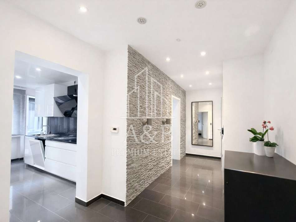 Flur und Eingangsbereich