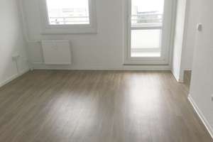Familenfreundliche 3-Zimmer-Wohnung mit Balkon (WBS)! – Sanddornstr. 11, 1169 Gorbitz-Nord/Neu-Omsewitz, Dresden – Vorschaubild 4