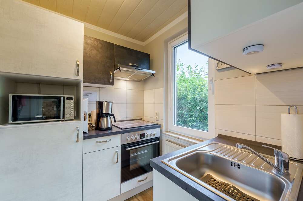 Immobilie in Kalkhorst - Schönes Anwesen unweit der Ostsee inklusive Haupthaus, Einliegerwohnung und separatem Gästehaus - Bild 0