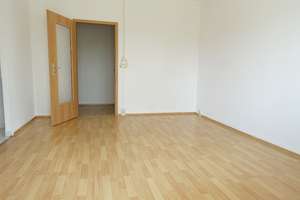 1,5 Raum-Wohnung mit Balkon ++ Dusche ++ geschlossener Schlafbereich – Wilhelm-Firl-Straße 16, 9122 Markersdorf, Chemnitz – Vorschaubild 2