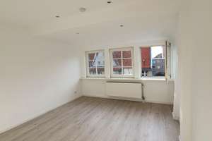 (provisions- u. bezugsfrei) Traumhafte, renovierte 4 Zimmer-Wohnung mit großer Dachterrasse – Die vollständige Adresse der Immobilie erhältst du vom Anbieter., 12249 Lankwitz, Berlin – Vorschaubild 8