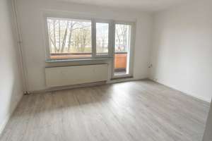 BITTE NICHT ANRUFEN! Rober-Koch-Straße 34 (Parkanl. Ihlenpool), 1. OG, Erstbezug n. Komplettrenov. – Robert-Koch-Str. 34, 17036 Stadtgebiet Ost, Neubrandenburg – Vorschaubild 3