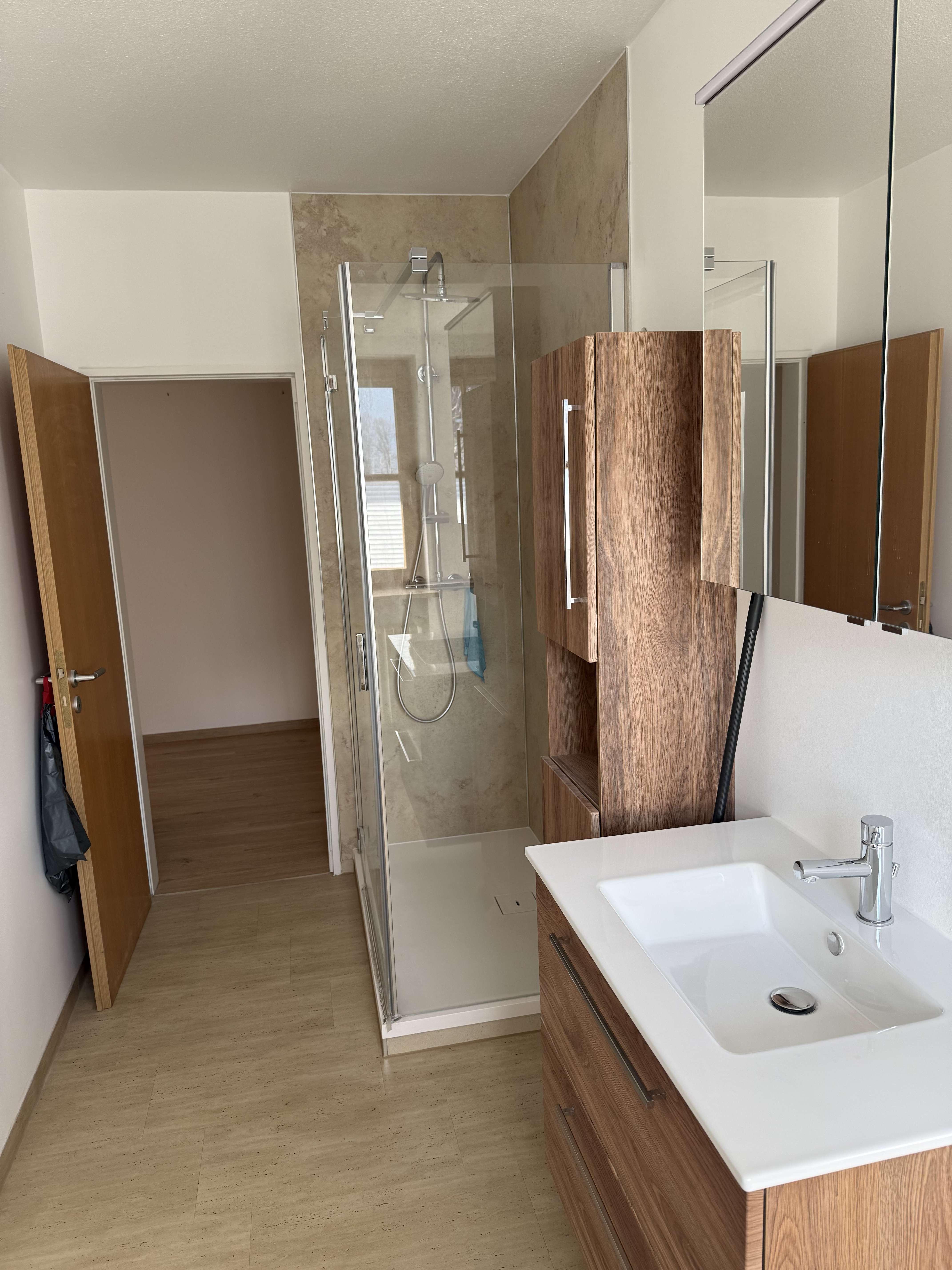 Immobilie in Kiefersfelden - I. I. TEAM: helle, großzügige 2-Zimmer-Wohnung mit 2 Balkonen im 2. OG  mit Lift - Bild 4