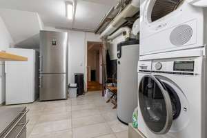 Hochwertiges Einfamilienhaus, 228 Wohnfl., 3 Etg., 5 Schlz., Terrasse, 2 Balkone, 3 Bäder & Sauna – Die vollständige Adresse der Immobilie erhältst du vom Anbieter., 44141 Westfalendamm, Dortmund – Vorschaubild 30