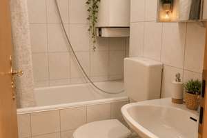 Gepflegte 1-Zimmer-Wohnung mit Balkon zum ruhigen Innenhof – Die vollständige Adresse der Immobilie erhältst du vom Anbieter., 81369 Mittersendling, München – Vorschaubild 4