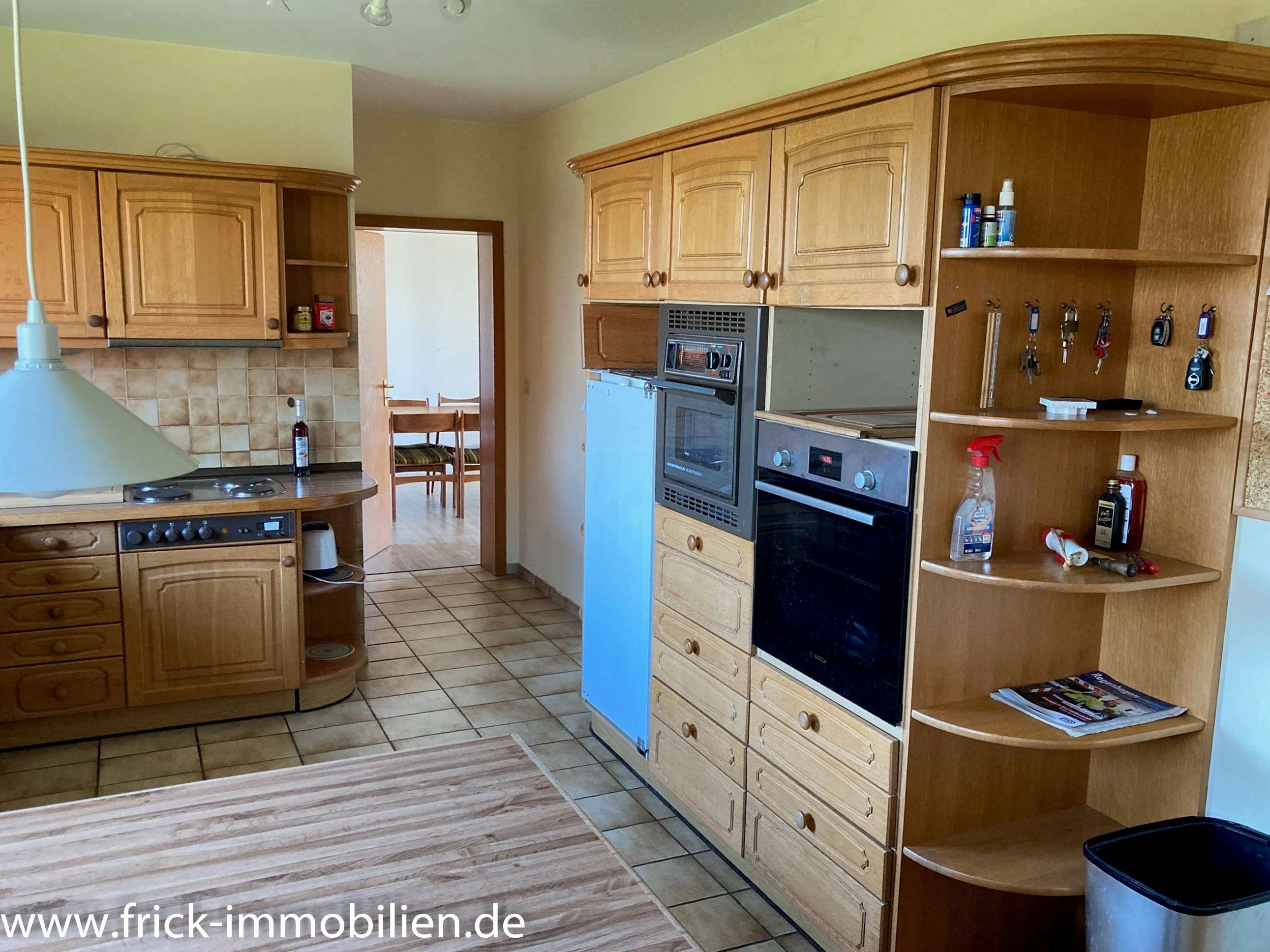 Immobilie in Göhl - Resthof mit Wohnhaus, ehem. Wirtschaftsgebäude, Doppelgarage und 0,82 ha Land - Bild 0