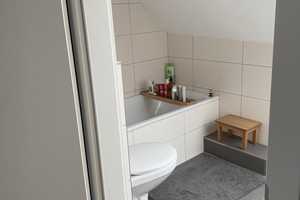 Sehr schöne und helle Altbauwohnung mit großer Wohnküche inkl. EBK in renoviertem Altbau! – Mannheim – Vorschaubild 5