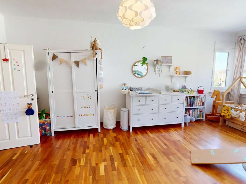 Wohn- und Esszimmer - Bild 1