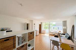 Lichtdurchflutete 1-Zimmer-Wohnung mit Balkon und ruhigem Wohncharakter – Die vollständige Adresse der Immobilie erhältst du vom Anbieter., 40470 Mörsenbroich, Düsseldorf – Vorschaubild 1