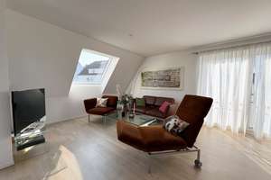 Eleganz trifft Aussicht: Hochwertige Dachgeschosswohnung in Stuttgart-Botnang – Die vollständige Adresse der Immobilie erhältst du vom Anbieter., 70195 Botnang-Ost, Stuttgart – Vorschaubild 2