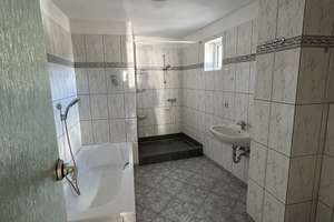 Viel Platz für Ihre Ideen: 4-Zimmer-Wohnung in Bad Münster am Stein-Ebernburg – Berliner Straße 33, 55583 Bad Münster am Stein-Ebernburg – Vorschaubild 4