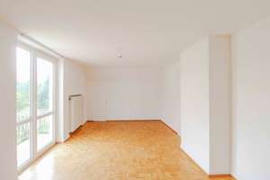 Sofort wohlfühlen: Lichtdurchflutetes 6-Zi.-Architektenhaus in idyllischer Lage in Sankt Georgen – Die vollständige Adresse der Immobilie erhältst du vom Anbieter., 78112 Sankt Georgen im Schwarzwald – Vorschaubild 17