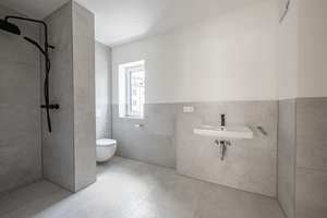 Hallo Sommer! Penthouse-Erstbezug, umlaufende Dachterrasse, bodentiefen Fenstern und Aufzug – Marbachstraße 12b, 81369 Mittersendling, München – Vorschaubild 11