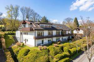 9-Familienhaus in exklusiver Lage mit traumhaftem Seeblick auf parkartigem Grundstück in Dingelsdorf – Die vollständige Adresse der Immobilie erhältst du vom Anbieter., 78465 Dingelsdorf, Konstanz – Vorschaubild 2