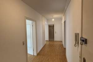     Wohnen im Herzen Würzburgs – Stilvolle 3-Zimmer-Wohnung mit Balkon – Plattnerstraße 9, 97070 Altstadt, Würzburg – Vorschaubild 5