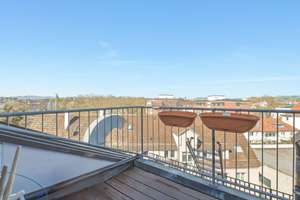 8-Zimmer-Wohnung mit Dachterrasse – Ideale WG-Kapitalanlage in zentraler Lage von Bad Cannstatt – Die vollständige Adresse der Immobilie erhältst du vom Anbieter., 70372 Cannstatt-Mitte, Stuttgart – Vorschaubild 7