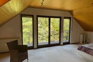 EFH in Kreuzwertheim: großer Garten, bodentiefe Fenster, Terrasse & Balkon – Die vollständige Adresse der Immobilie erhältst du vom Anbieter., 97892 Kreuzwertheim – Vorschaubild 16