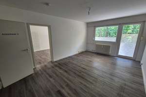 Große Wohnung in Karlsruhe - Waldstadt – Die vollständige Adresse der Immobilie erhältst du vom Anbieter., 76139 Waldstadt, Karlsruhe – Vorschaubild 2