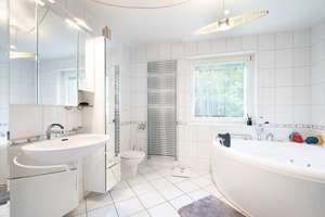 Exklusives Haus mit Spa und Garten am Wörthsee – Die vollständige Adresse der Immobilie erhältst du vom Anbieter., 82266 Inning am Ammersee – Vorschaubild 12