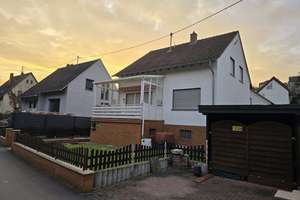 Wohnen mit Charakter: Einfamilienhaus in Münster-Sarmsheim