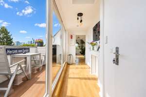 Wohnen über zwei Ebenen mit Dachterrasse und Skylineblick - Frankfurt-Sachsenhausen