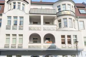 hier wartet echtes Potenzial auf Sie -attraktive 3-Raum-Wohnung mit Terrasse in Stadtfeld