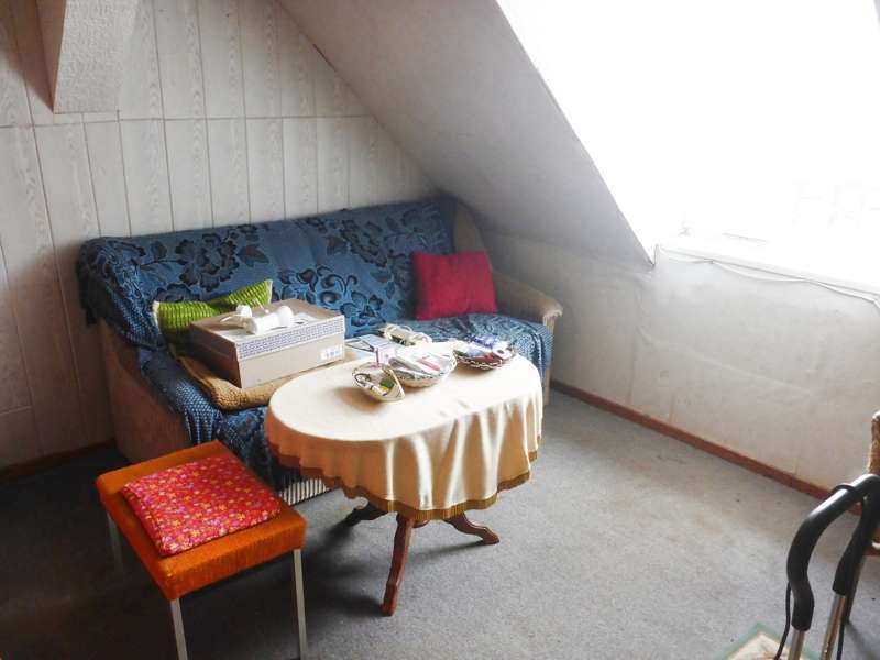 Immobilie in Altkalen - Gegen Gebot !
Sanierungsobjekt mit viel Nebengelass für Hobby und Freizeit - Bild 2