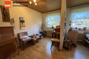 Großzügige 3-Zimmer-Erdgeschosswohnung, gut erweiterbar auf 4 Zimmer, Südwestausrichtung – Die vollständige Adresse der Immobilie erhältst du vom Anbieter., 72762 Reutlingen-Mitte, Reutlingen – Vorschaubild 8