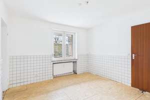 Raum für Ideen: Sanierungsbedürftige Souterrain-Wohnung in zentraler Lage – Die vollständige Adresse der Immobilie erhältst du vom Anbieter., 46236 Stadtmitte, Bottrop – Vorschaubild 8