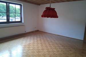 Wohnen mit Charakter: Einfamilienhaus in Gärmersdorf – Schweppermannstraße 33, 92245 Kümmersbruck – Vorschaubild 3