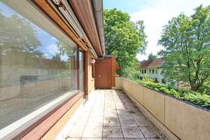 3-4-Zimmer-Eigentumswohnung mit großem Balkon und TG-Stellplatz in Hamburg-Wellingsbüttel – Die vollständige Adresse der Immobilie erhältst du vom Anbieter., 22391 Wellingsbüttel, Hamburg – Vorschaubild 3