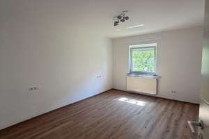 2-Zimmer Wohnung in Stuttgart-Zuffenhausen – Roßfelder Straße 3, 70435 Zuffenhausen-Mönchsberg, Stuttgart – Vorschaubild 3