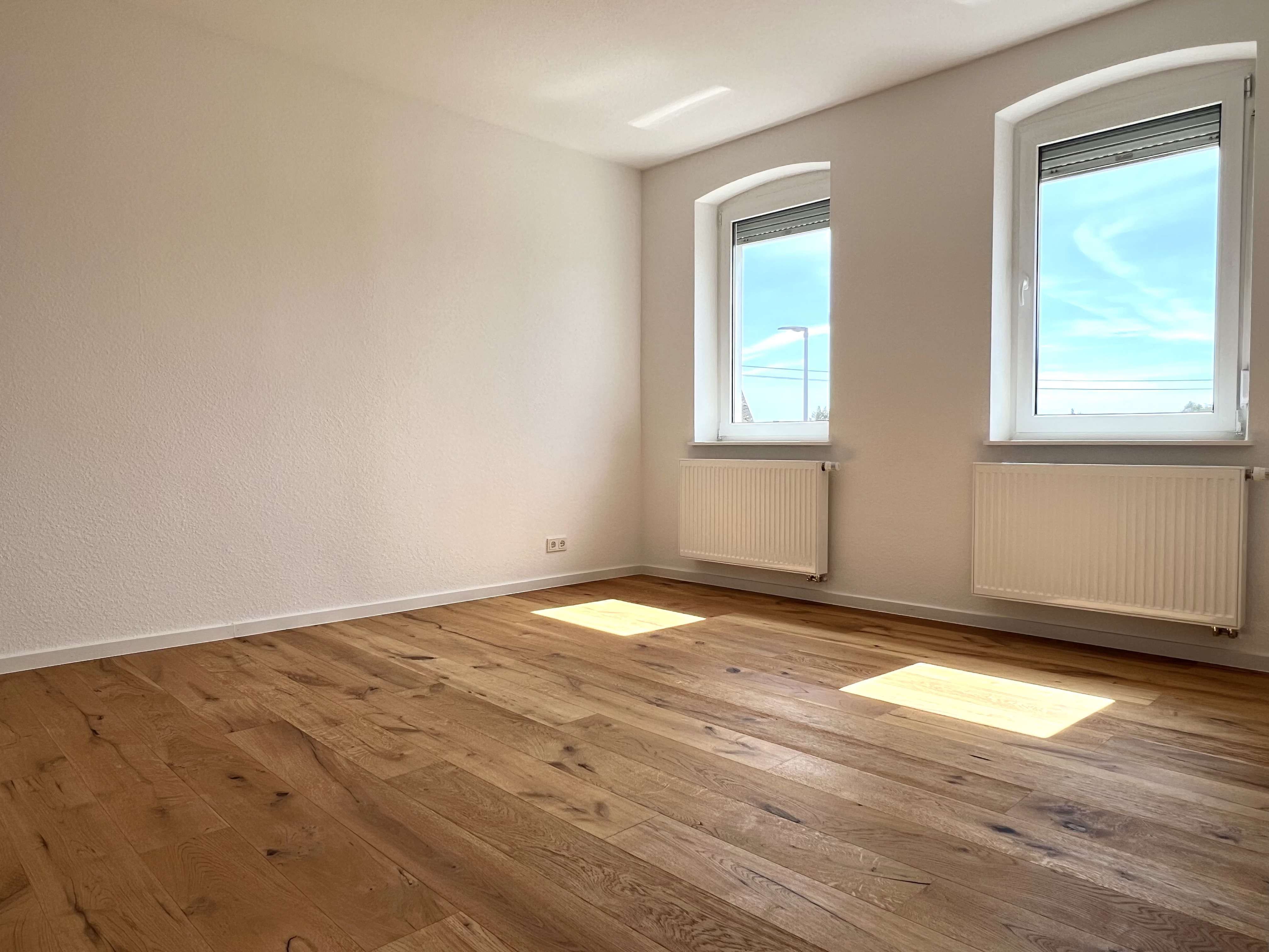 Immobilie in Oberbrombach - Modernisiertes EFH - Scheune / großes Grundstück / - Bild 0