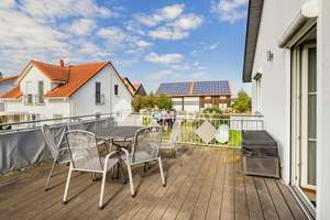 2006 saniertes und aufgestocktes Zweifamilienhaus mit PV-Anlage, Kamin und großem Garten
 – Die vollständige Adresse der Immobilie erhältst du vom Anbieter., 93164 Brunn – Vorschaubild 12