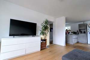 Modernisierte 3,5-Zimmer-Wohnung im obersten Stockwerk mit Balkon und Weitblick – Heilbronn-Ost – Jägerhausstraße 72, 74074 Heilbronn, Heilbronn – Vorschaubild 2