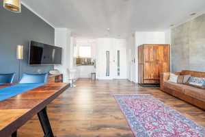 Property thumbnail 2