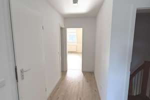 5-Zimmer auf zwei Ebenen - frisch renoviert mit Balkon – 45147 Holsterhausen, Essen – Vorschaubild 23