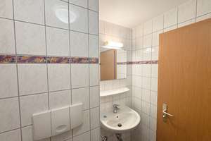 Vermietete ETW im Dachgeschoss - Maisonette - Pantryküche - Bad mit Dusche - ruhige Lage – Kösner Straße 5, 4177 Lindenau, Leipzig – Vorschaubild 8