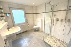 Ihr Zuhause mit viel Charme und sofort bezugsfertig! – Die vollständige Adresse der Immobilie erhältst du vom Anbieter., 47119 Ruhrort, Duisburg – Vorschaubild 12