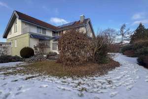 Großzügiges Familiendomizil mit Potenzial für zwei Wohneinheiten und herrlichem Garten – Die vollständige Adresse der Immobilie erhältst du vom Anbieter., 84489 Burghausen – Vorschaubild 19