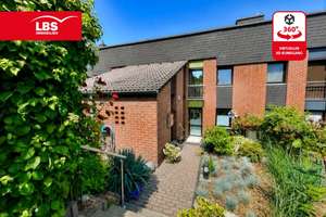 Gepflegtes Reihenmittelhaus mit Blick ins Naturschutzgebiet