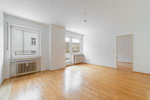 AIGNER - Attraktive 2-Zimmer-Wohnung mit Terrasse und Gestaltungsspielraum in Schwabing-West