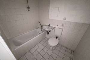 Geräumige 3-Zimmer-Erdgeschosswohnung mit Balkon! – Rennebogen 36, 39130 Neu Olvenstedt, Magdeburg – Vorschaubild 8